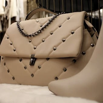Complementos LOLA